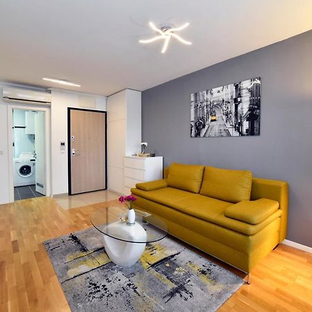 First Class Apartment, Free Parking Zagreb Buitenkant foto