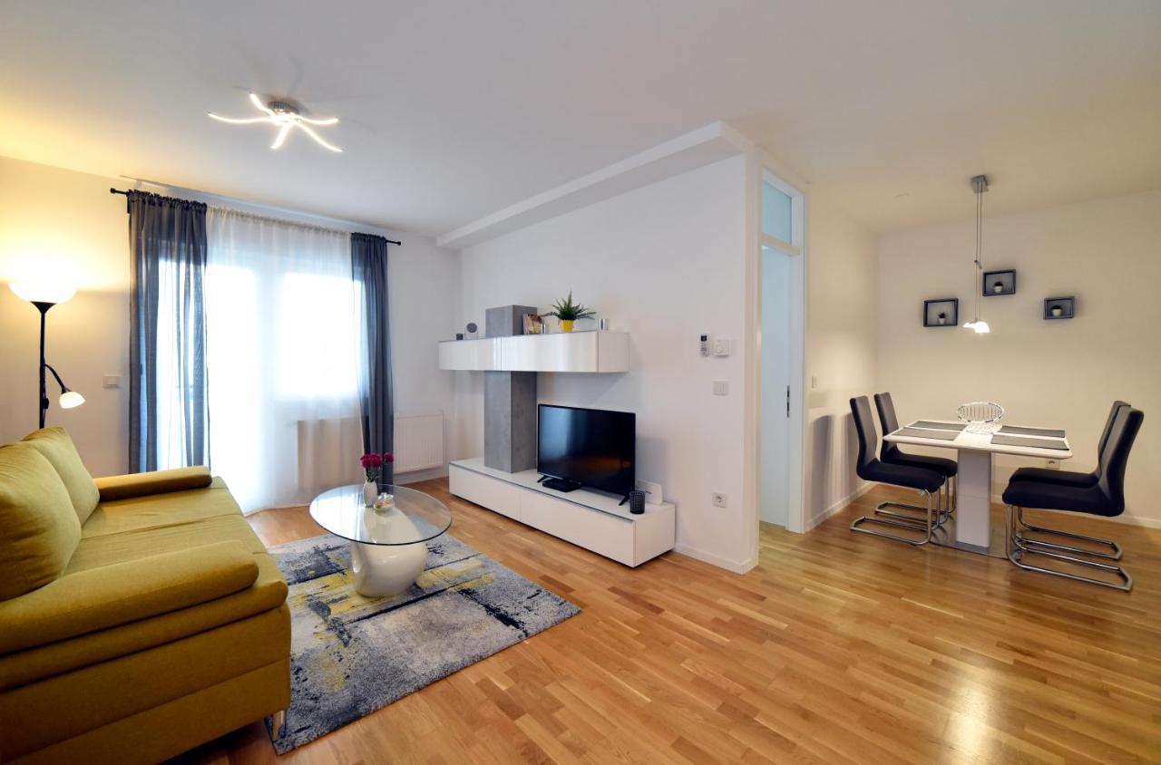 First Class Apartment, Free Parking Zagreb Buitenkant foto