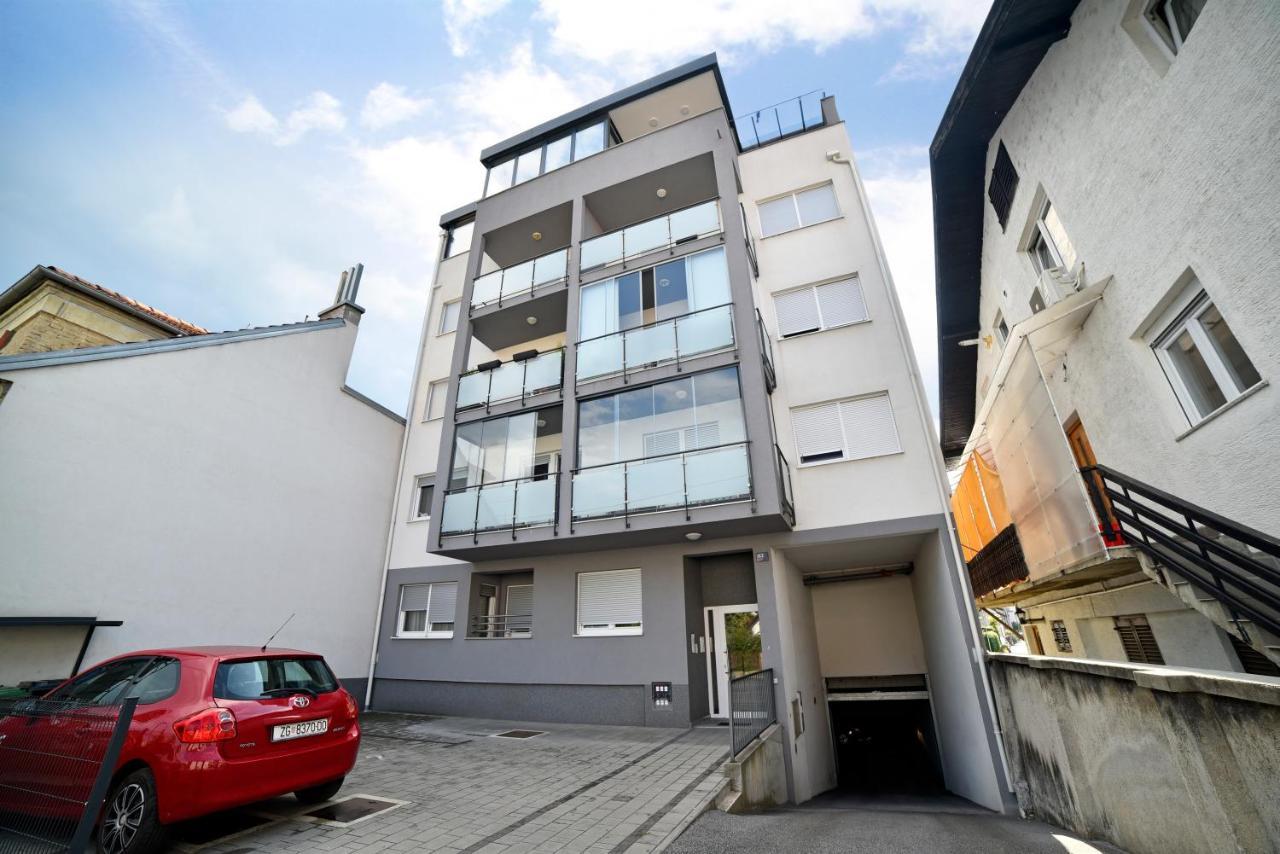 First Class Apartment, Free Parking Zagreb Buitenkant foto