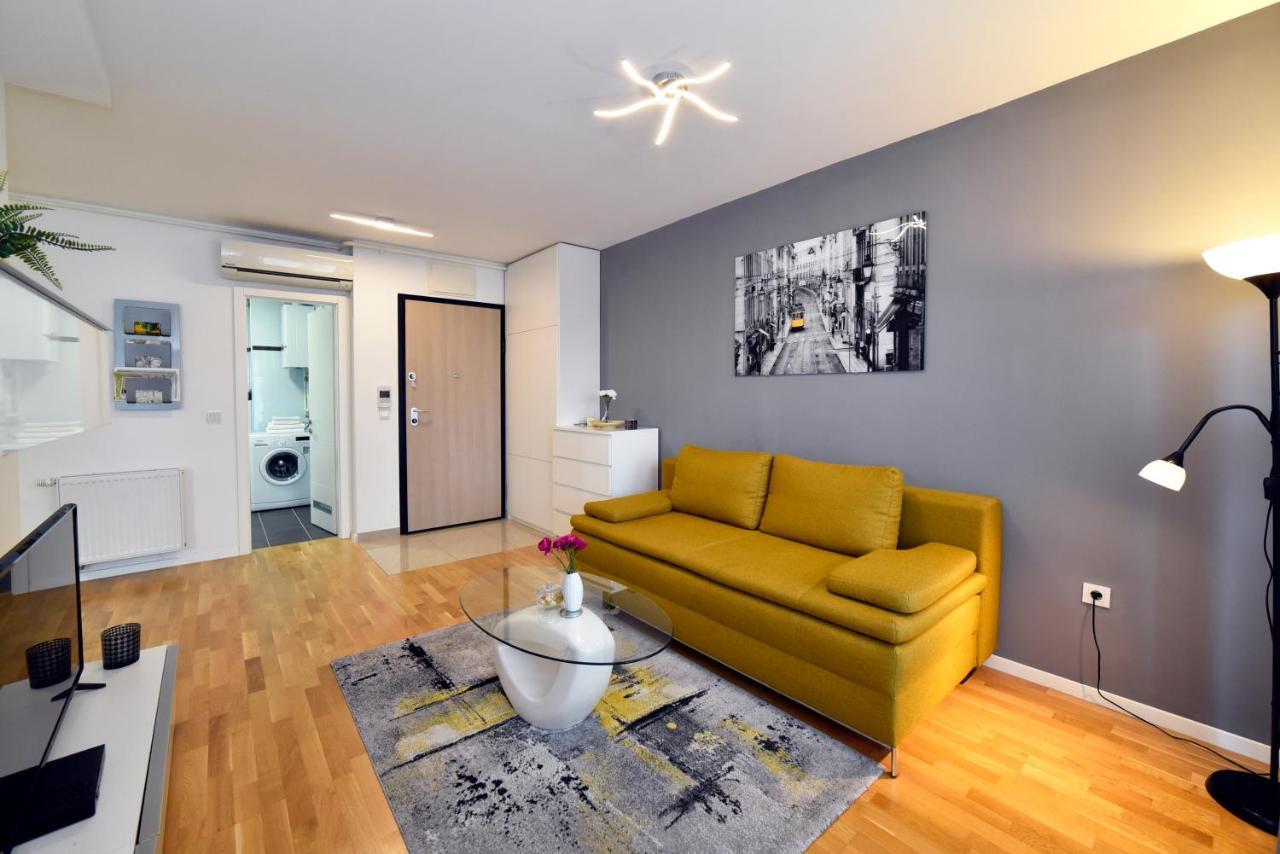 First Class Apartment, Free Parking Zagreb Buitenkant foto
