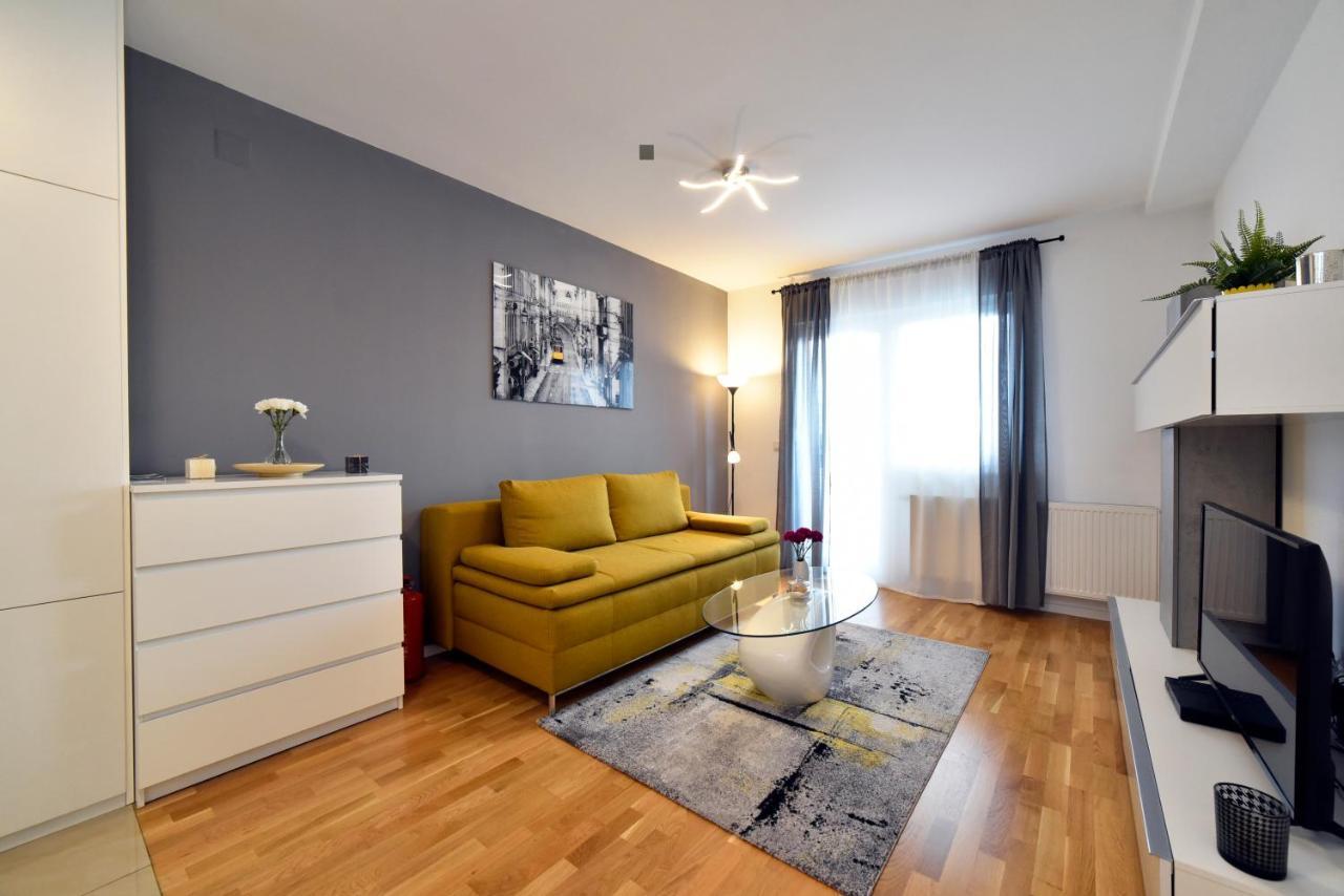 First Class Apartment, Free Parking Zagreb Buitenkant foto
