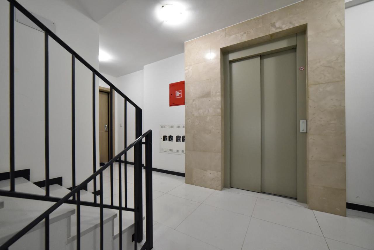 First Class Apartment, Free Parking Zagreb Buitenkant foto